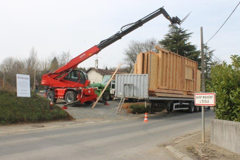 Maison ossature bois à Saint Martin de saint maixent (79)